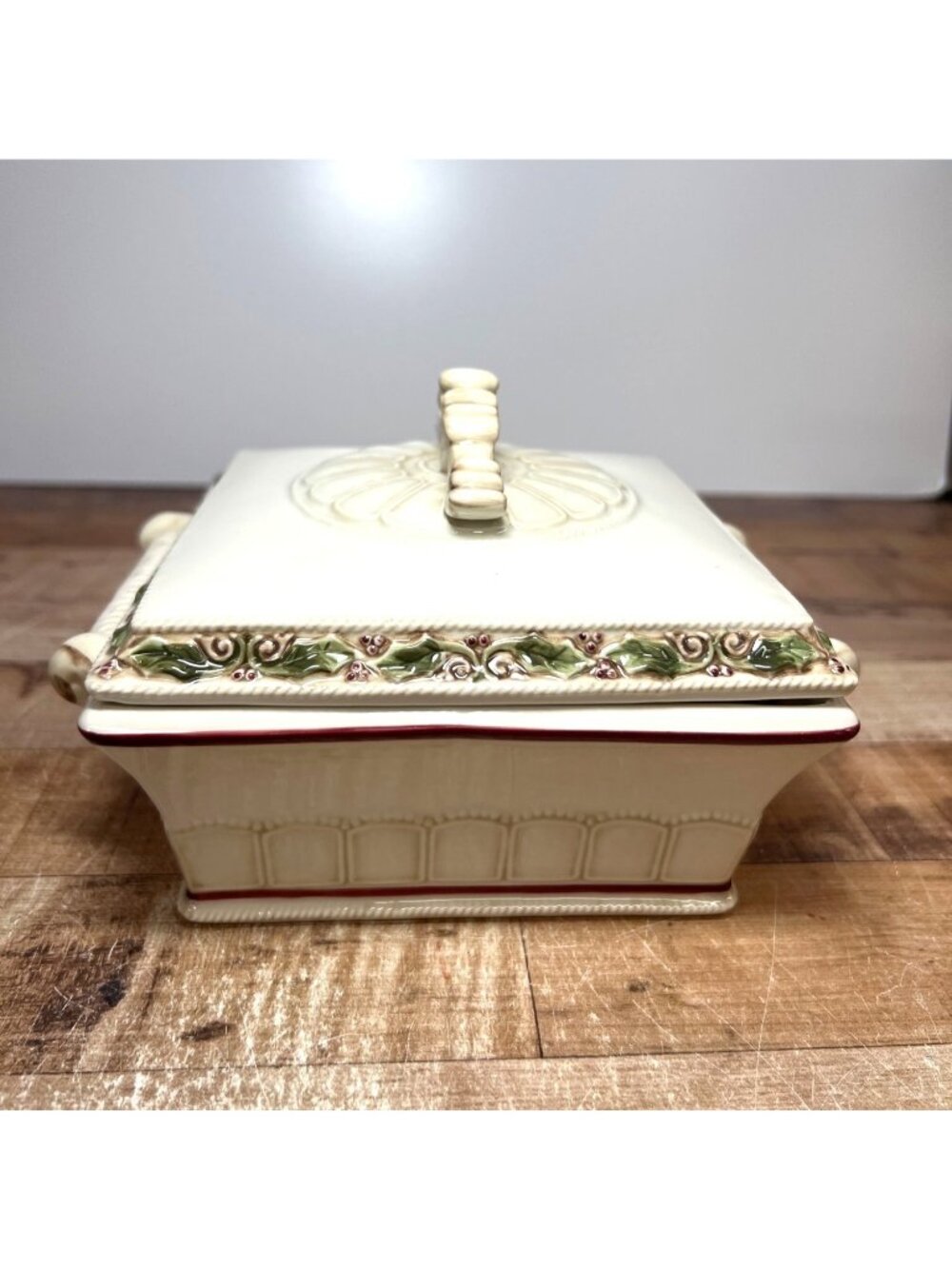 Grasslands Road Ceramic Lidded Trinket Box Christmas Holly Design